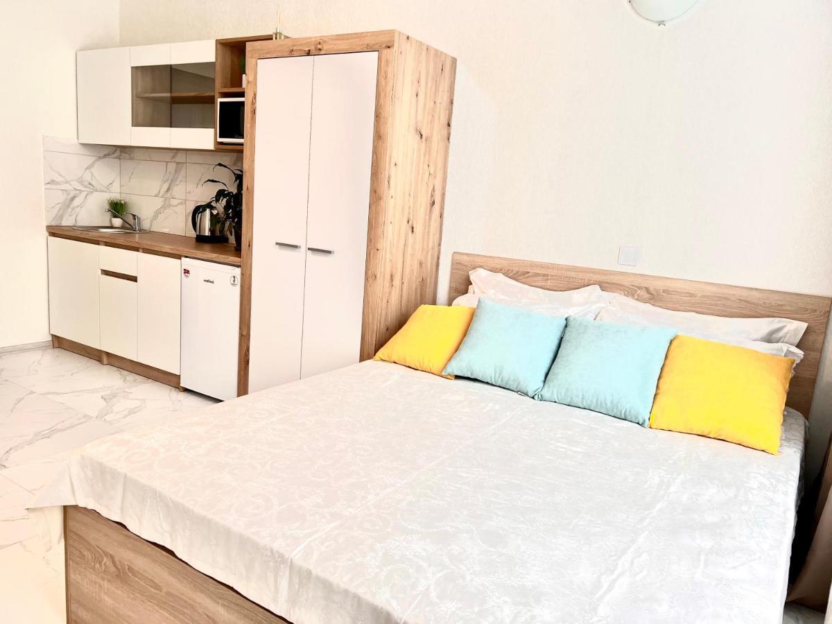Osapart Hotel In A Complex Semycvit 2 리비프 외부 사진