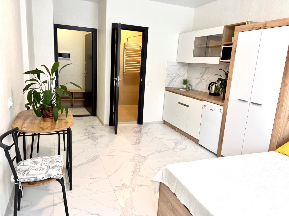 Osapart Hotel In A Complex Semycvit 2 리비프 외부 사진