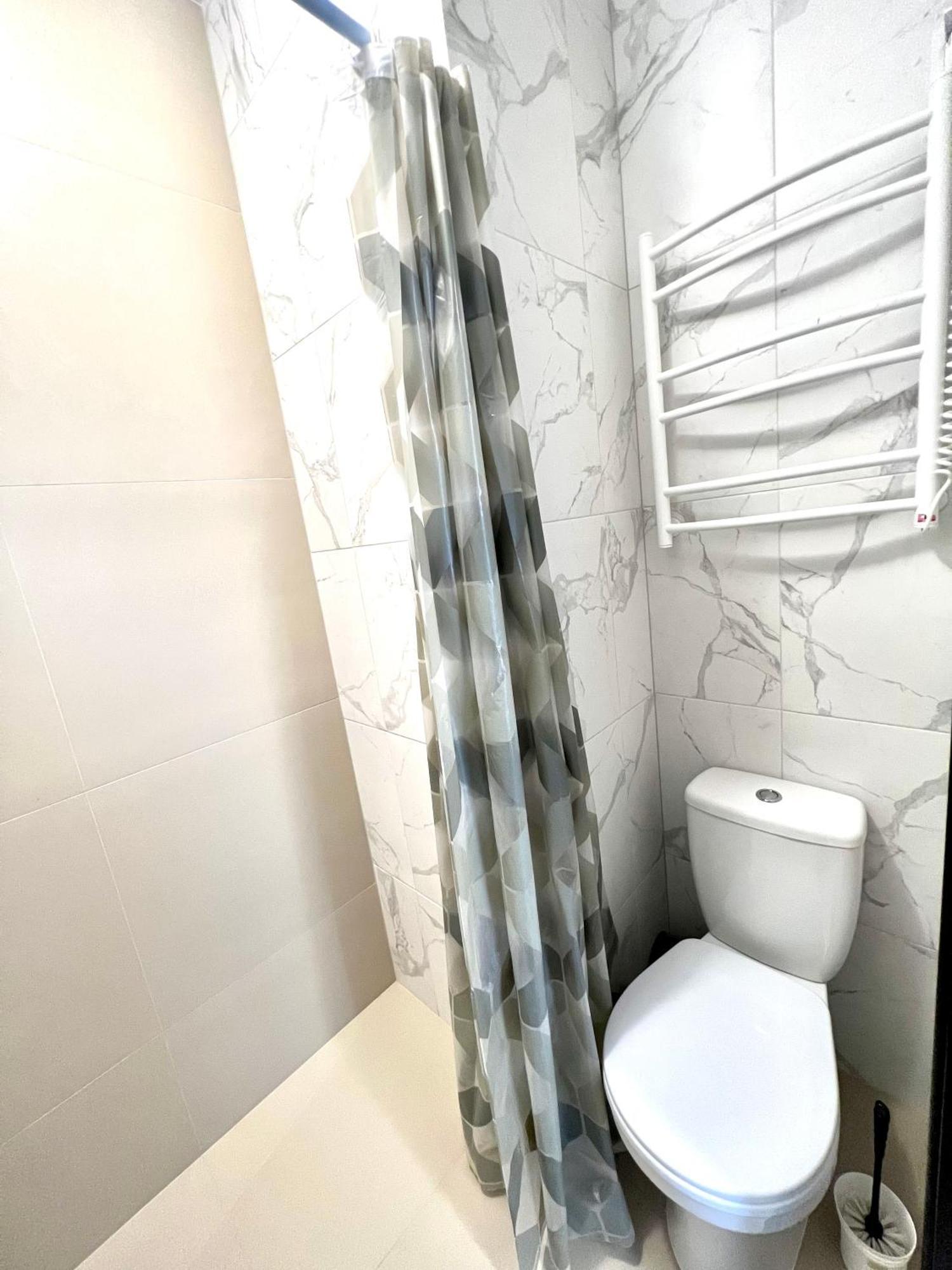 Osapart Hotel In A Complex Semycvit 2 리비프 외부 사진