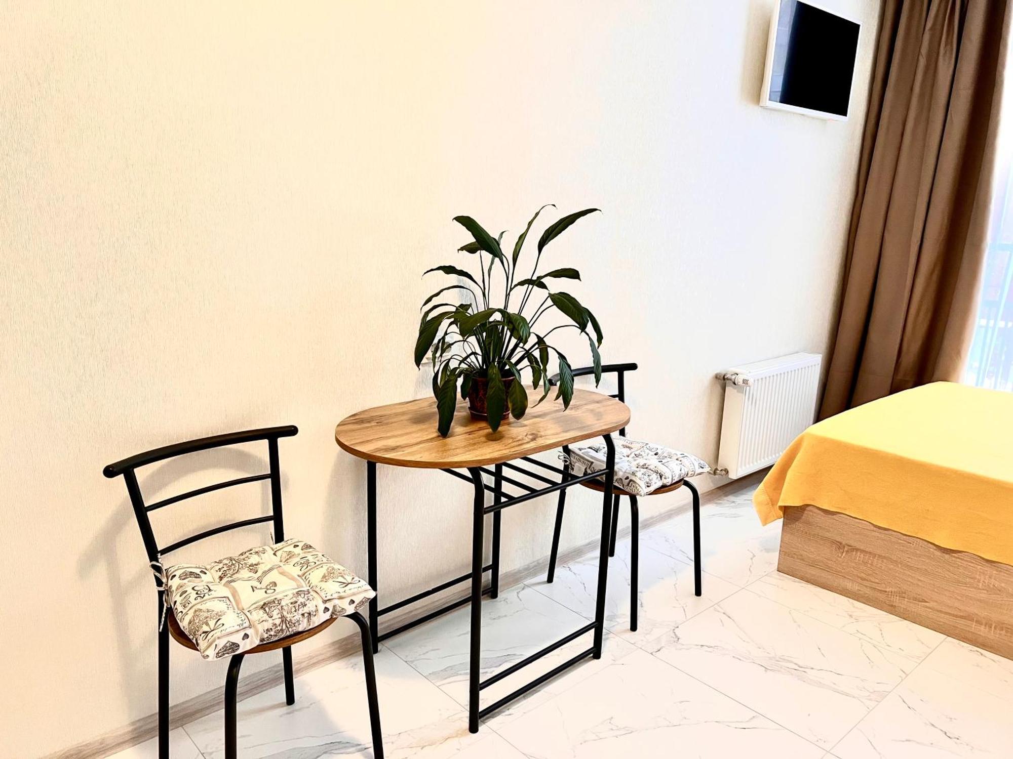 Osapart Hotel In A Complex Semycvit 2 리비프 외부 사진